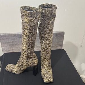 bebe Elegant Snakeskin Heeled Boots